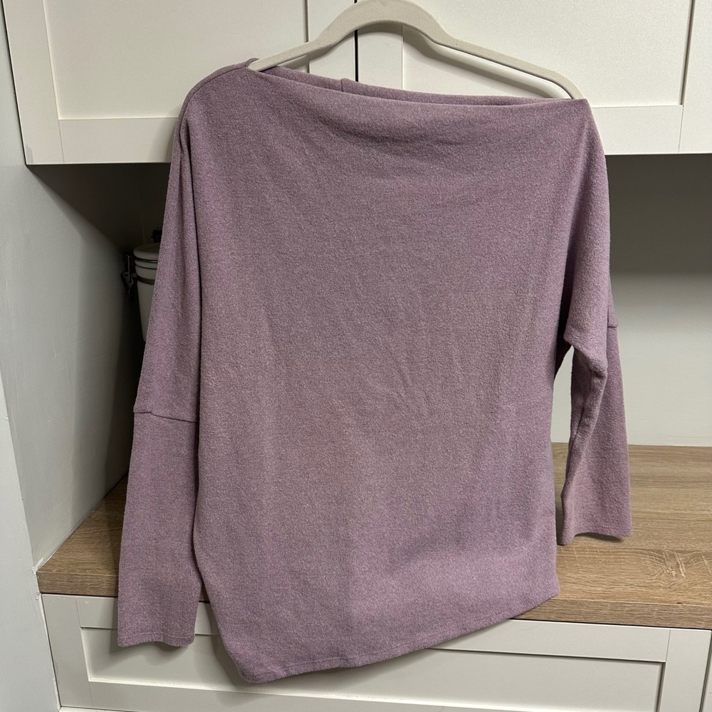 ASTR The Label Womens Off Shoulder Long Sleeve Sweater Lilac Dolman Sleeve US L